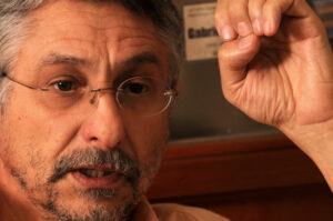 Lee más sobre el artículo “La fotónica ha producido un impacto enorme en el desarrollo de la humanidad”<p class = "resumen">En el marco del Día Internacional de la Luz, Gabriel Bilmes, físico e investigador de la CIC reflexionó sobre el impacto de la fotónica en la vida cotidiana, especialmente en contexto de pandemia.</p>