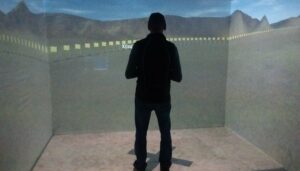 Lee más sobre el artículo Desarrollan software que permite estudiar la detección temprana del Alzheimer<p class = "resumen">Es un programa de realidad virtual inmersiva que permitió realizar un estudio en humanos para evaluar la memoria espacial, cuyo deterioro es uno de los primeros síntomas de ciertas patologías neurodegenerativas.</p>