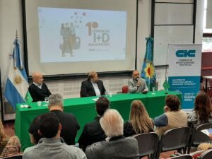 Lee más sobre el artículo 1ras Jornadas I+D Bonaerenses: se realizó el encuentro sobre Eficiencia Energética<p class = "resumen">Contó con la participación de 70 profesionales de universidades, centros de investigación, institutos y laboratorios del territorio, que protagonizaron exposiciones científico técnicas y mesas de trabajo</p>