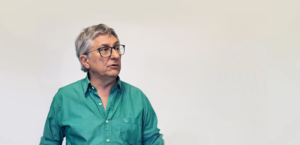 Lee más sobre el artículo Entrevista a Gabriel Bilmes: “La ciencia y la tecnología no son neutrales”<p class = "resumen">El especialista analiza la actualidad de la ciencia y la tecnología desde una mirada local, y explica que significa hacer "ciencia politizada".</p>