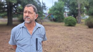 Lee más sobre el artículo <strong>Entrevista a Santiago Sarandón: “</strong>Argentina tiene un modelo vulnerable de producción de alimentos”<p class = "resumen">En diálogo con Soberanía Científica el especialista afirma que el actual modelo alimentario está colapsando. Responde por qué la ciencia no anticipó estos problemas y propone un cambio de paradigma: la agroecología como nueva forma de producción.</p>