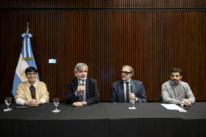 Lee más sobre el artículo La CIC obtuvo nuevo financiamiento para la adquisición de equipamiento tecnológico<p class = "resumen">Será destinado a la compra de equipos que fortalecerán las capacidades de tres centros de investigación de la Provincia, con un monto total cercano a los 500 mil dólares.</p>