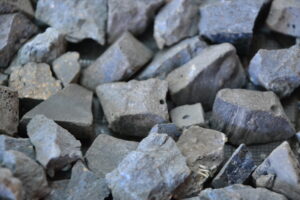 Lee más sobre el artículo Desarrollan piedra para pavimentos a partir de residuos plásticos<p class = "resumen">Un proyecto del LEMaC Centro de Investigaciones Viales fue distinguido en el concurso INNOVAR, del Ministerio de Ciencia, Tecnología e Innovación de la Nación. Permite reducir costos y aporta soluciones en términos ambientales. </p>