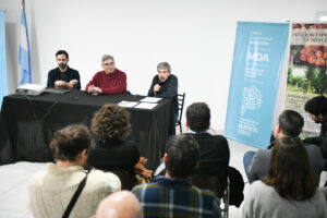 Lee más sobre el artículo Buscan desarrollar biotecnología agrícola para la protección de cultivos<p class = "resumen">La Comisión de Investigaciones Científicas, el Ministerio de Desarrollo Agrario de la Provincia y la empresa de base tecnológica Apolo Biotech firmaron una carta de intención con el objetivo de avanzar en ensayos en las Chacras Experimentales de Mercedes, Miramar y la Estación Experimental de Gorina.</p>