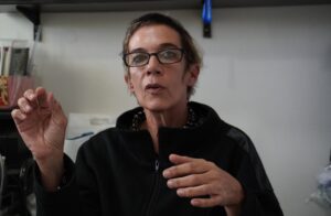 Lee más sobre el artículo Daniela Hozbor: “Producir vacunas te da soberanía y gobernabilidad sobre este insumo”<p class = "resumen">En diálogo con Soberanía Científica la investigadora reflexionó sobre el difícil momento que vive la ciencia argentina, los efectos del movimiento antivacunas en la salud de la población y las consecuencias de la pandemia.</p>